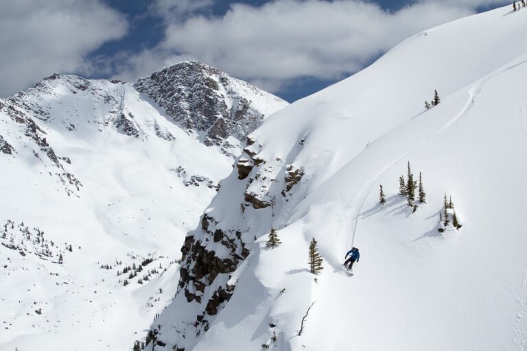 10 Fun things to do in Golden, BC this winter Play Outside Guide 10 Fun things to do in Golden, BC this winter Play Outside Guide